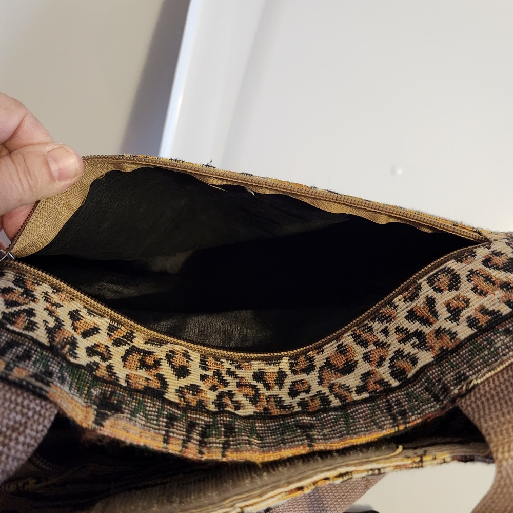 Tapestry tote bag